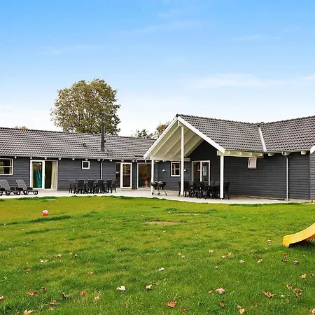 5 Star Holiday Home In Tisvildeleje *