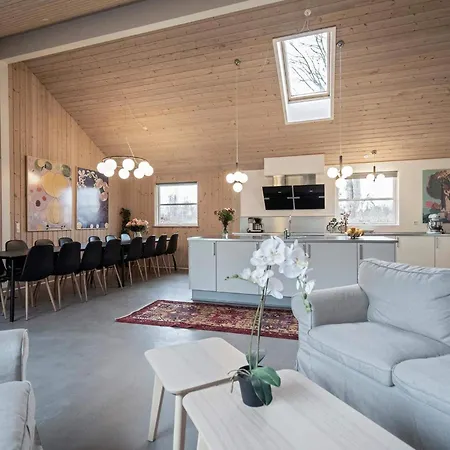 Дом отдыха Luxury Retreat With Pool - By Traum Тисвиллелайе